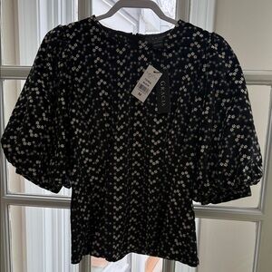 Gracia Black Floral Puff-Sleeve Blouse